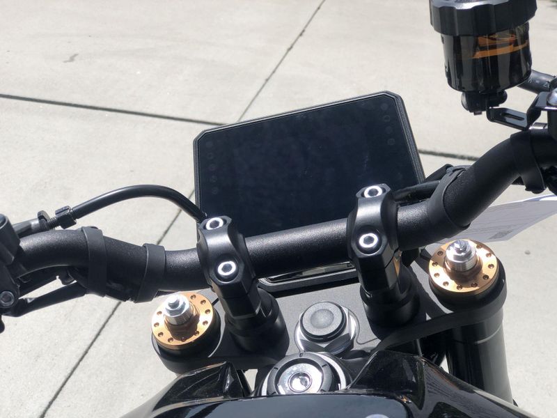 New 2026 Yamaha XSR900 Image 23