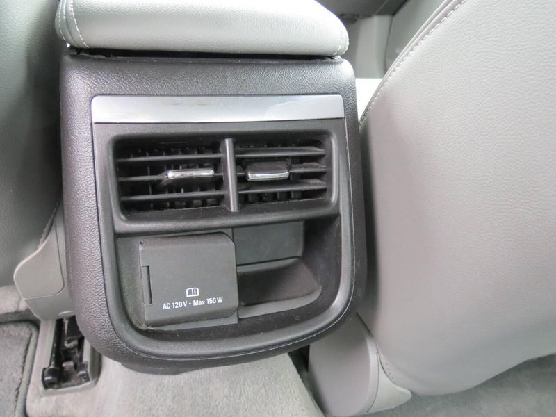 2015 Chevrolet Impala LTZ 4dr Sedan w/2LZImage 26