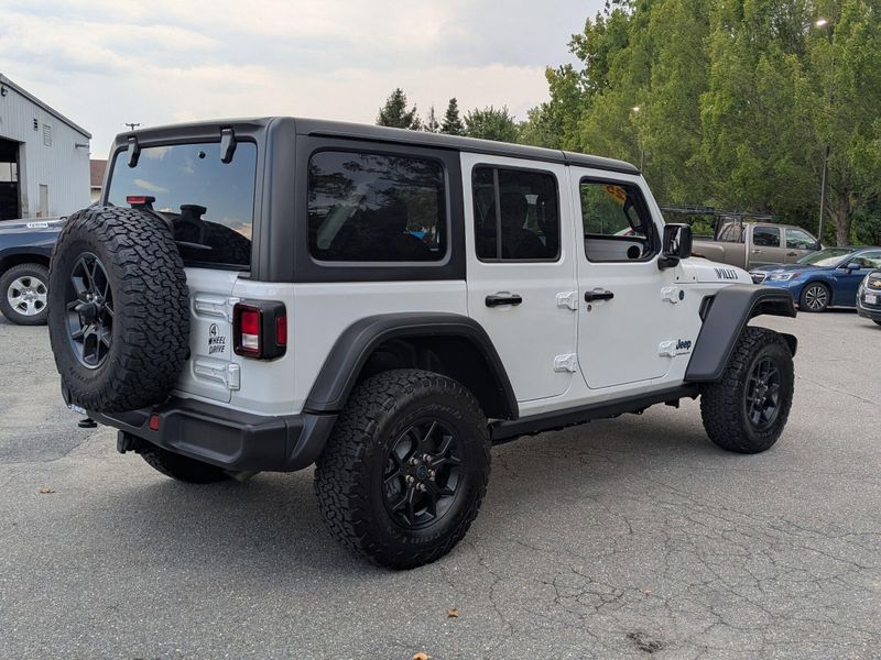 2025 Jeep Wrangler 4xe Willys photo 5
