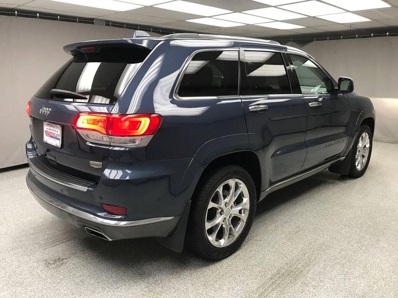 Used 2021 Jeep Grand Cherokee SummitImage 12