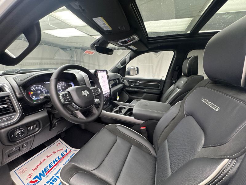 2025 RAM 1500 Laramie Crew Cab 4x4 5