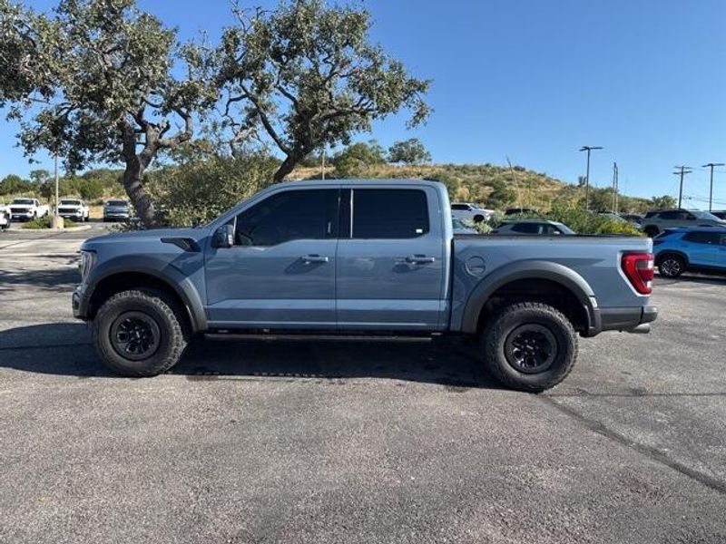 2023 Ford F-150 Raptor photo 8