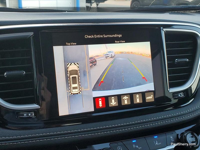 New 2026 Chrysler Pacifica Select