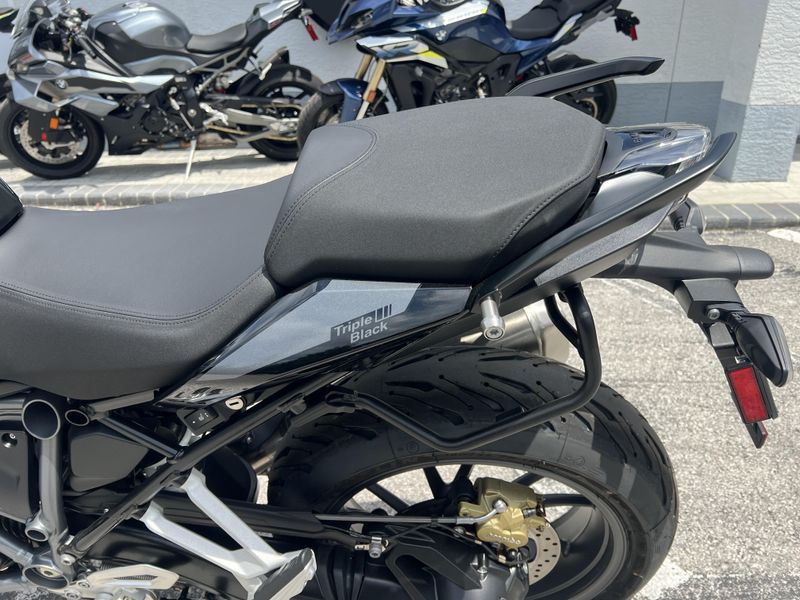 2024 BMW R 1250 RS 