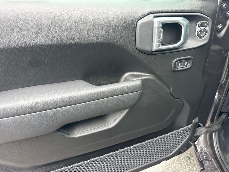 New 2026 Jeep Wrangler 4-door 85th Anniversary Edition