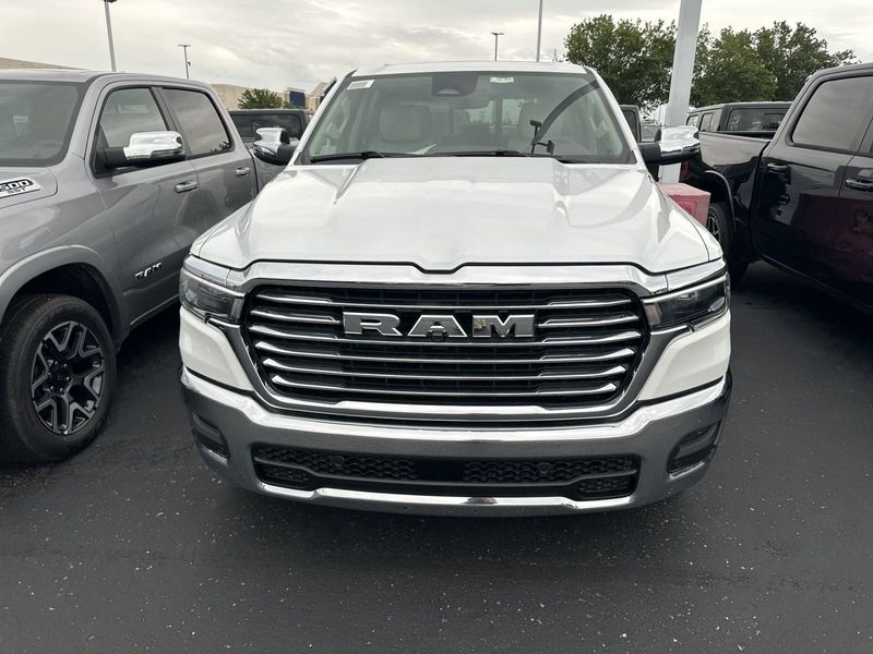 2025 RAM 1500 Laramie Crew Cab 4x4 5