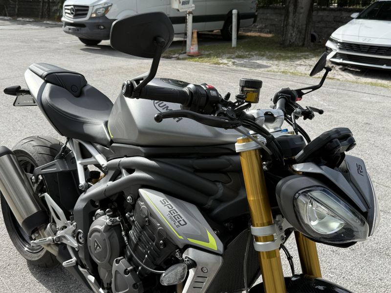 2022 Triumph Speed Triple 1200 RS