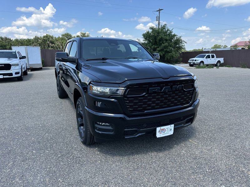 2025 RAM 1500 Big Horn Crew Cab 4x4 5