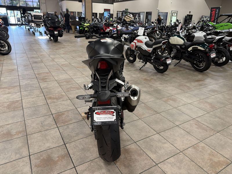New 2026 Honda CB1000 HORNET SP Image 16