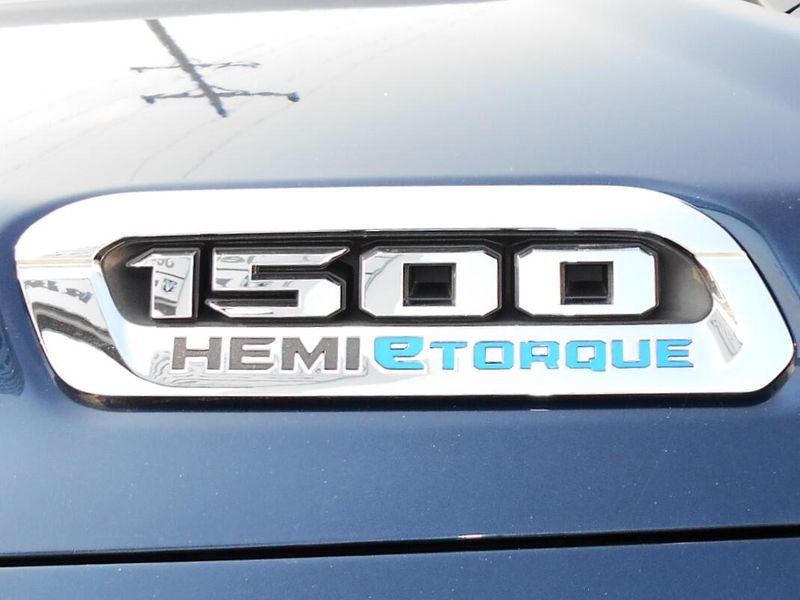 2022 RAM 1500 Big Horn Lone StarImage 12