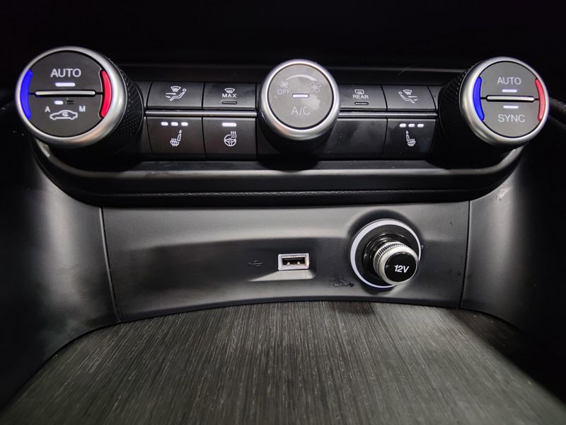 2023 Alfa Romeo Stelvio Ti Premium AWD w/Activ AsstImage 26