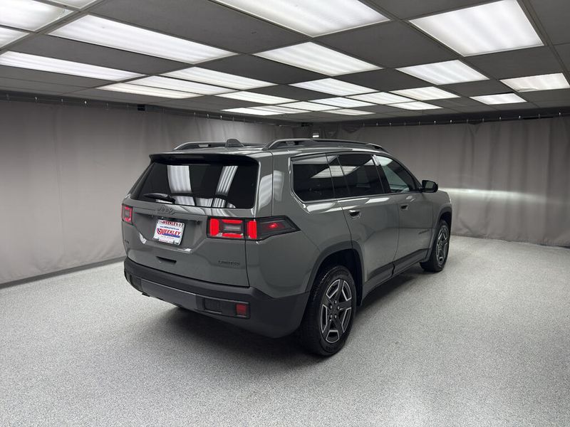 New 2026 Jeep Cherokee Limited 4x4Image 3