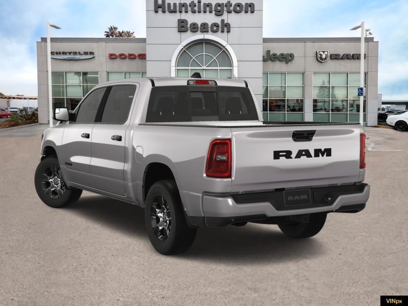 2025 RAM 1500 Tradesman Crew Cab 4x2Image 5