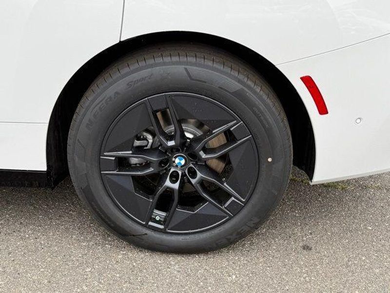 New 2026 BMW iX xDrive60Image 14