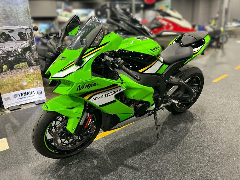 Used 2025 Kawasaki NINJA ZX 10R ABS KRT EDITION Image 18