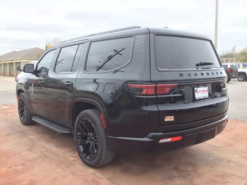 2023 Jeep Wagoneer Series IIImage 3