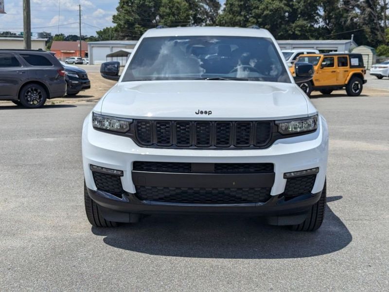 2024 Jeep Grand Cherokee L Limited 4x2Image 8