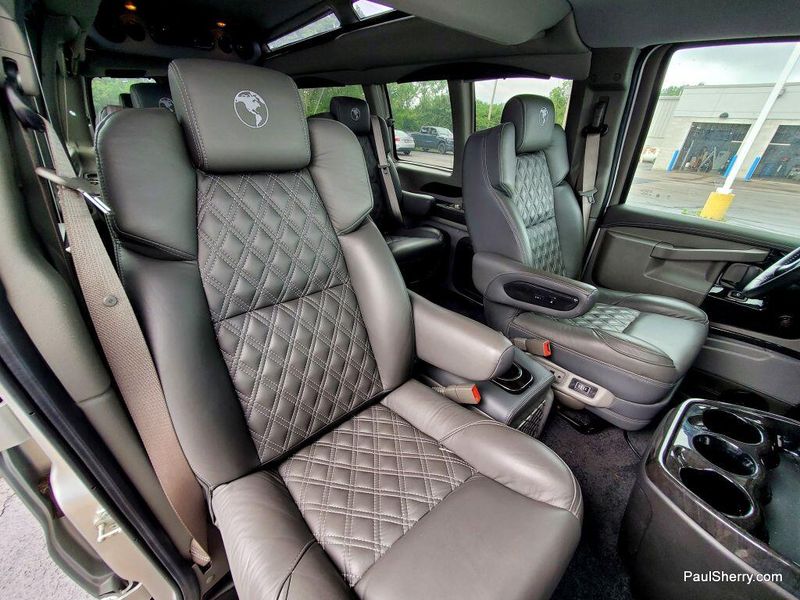 2022 GMC Savana Cargo Image 34
