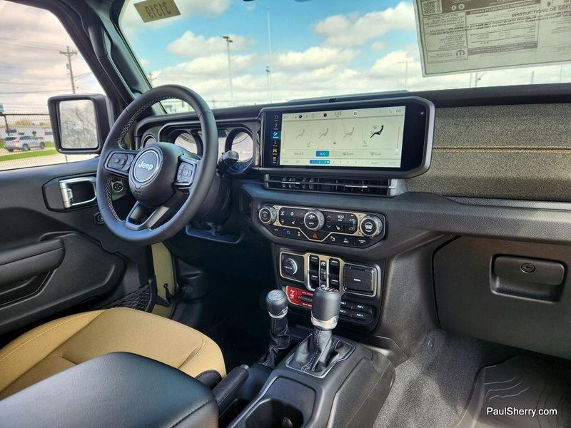 2025 Jeep Wrangler 4-door Willys 
