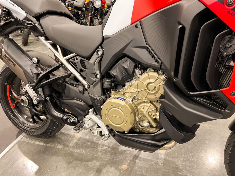 2024 Ducati MULTISTRADA V4 RS Image 3