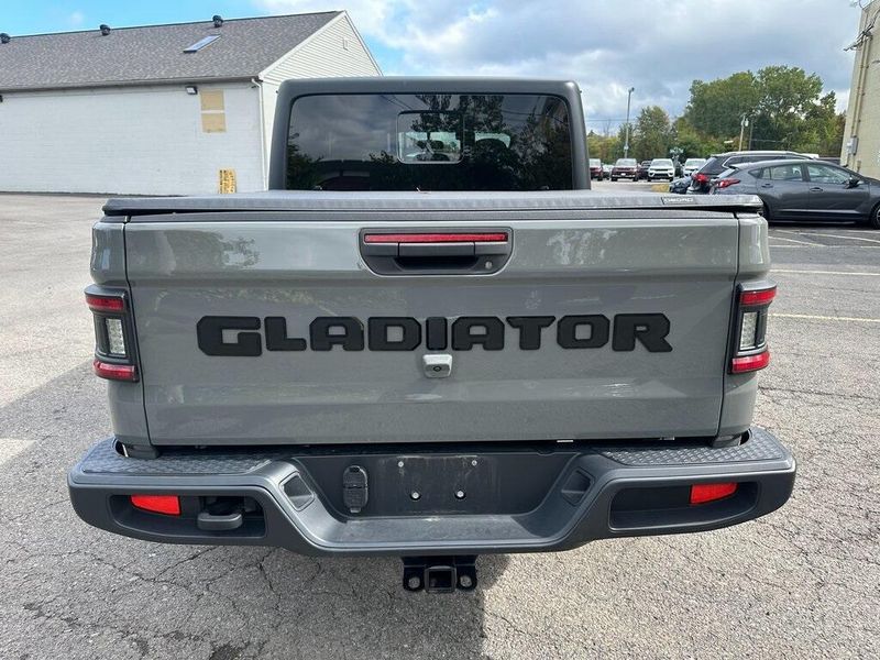 2021 Jeep Gladiator Sport photo 6
