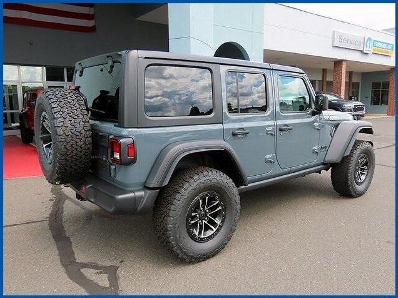 New 2025 Jeep Wrangler WillysImage 7