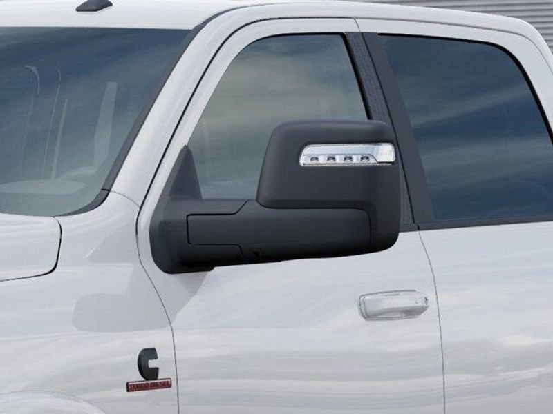 New 2027 RAM 2500 Limited Crew Cab 4x4 6