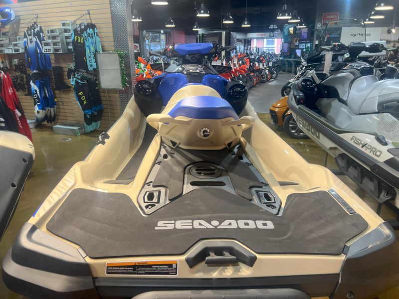 2025 Sea-Doo WAKE PRO 230 (SOUND SYSTEM) Image 3