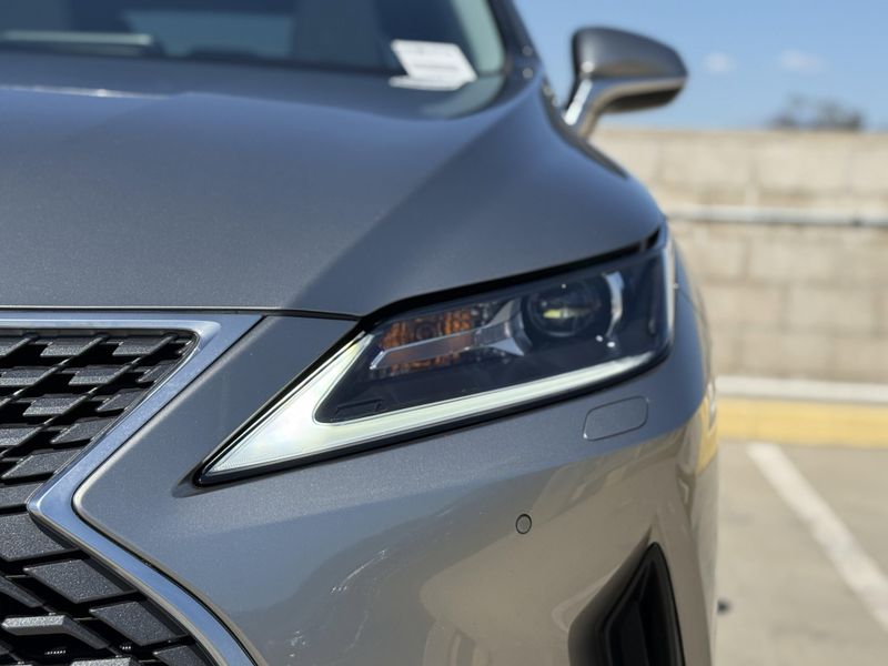 2022 Lexus RX 350Image 8