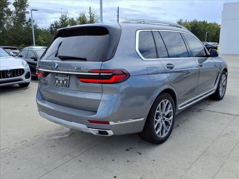 2024 BMW X7 xDrive40iImage 2