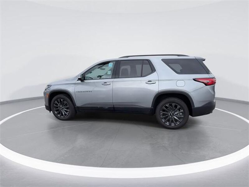 Used 2023 Chevrolet Traverse RSImage 5