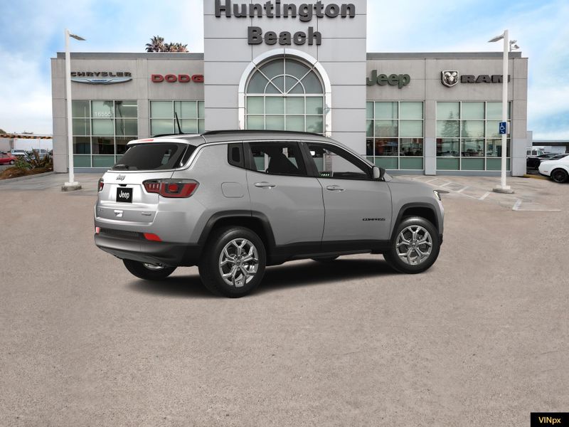 2025 Jeep Compass Latitude 4x4Image 8