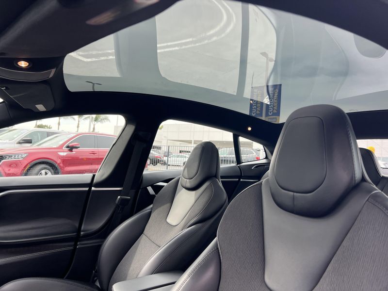 Used 2018 Tesla Model S 75DImage 17