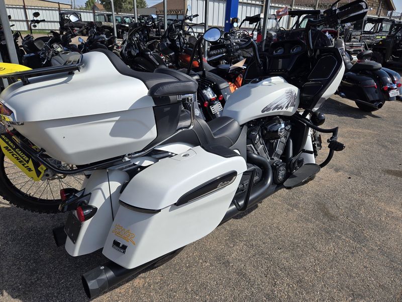 USED 2021 INDIAN MOTORCYCLE CHALLENGER DARK HORSE WHITE SMK 49ST Image 5