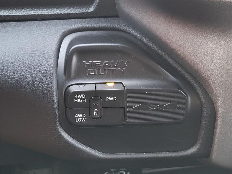 2024 RAM 2500 Big HornImage 18