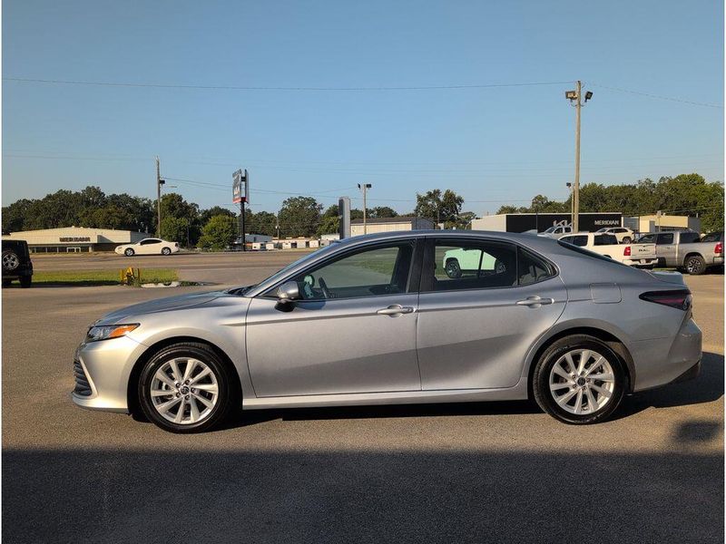 Used 2024 Toyota Camry LEImage 2