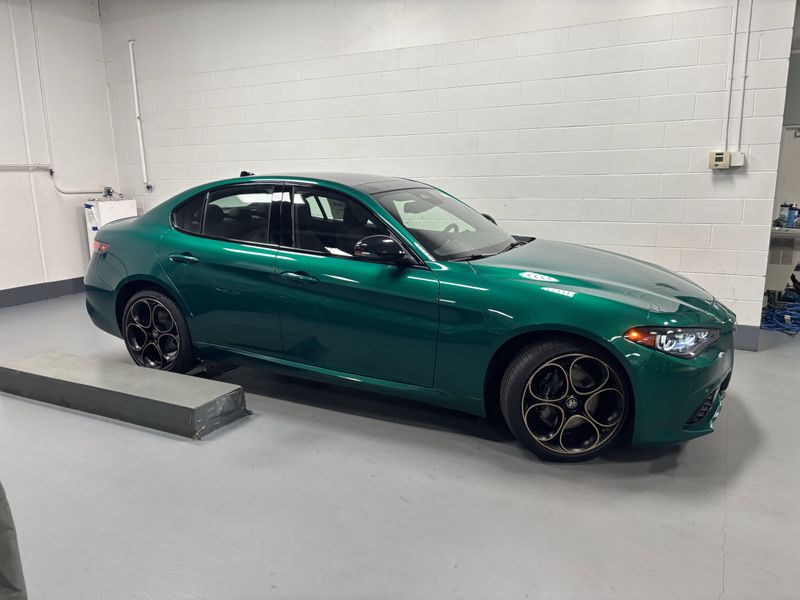 New 2025 Alfa Romeo Giulia Intensa AwdImage 3