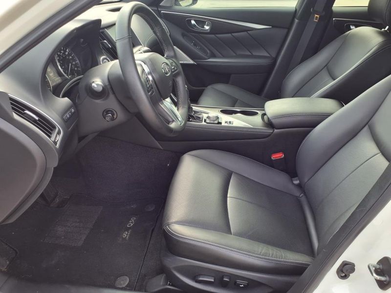 Used 2022 INFINITI Q50 SensoryImage 21
