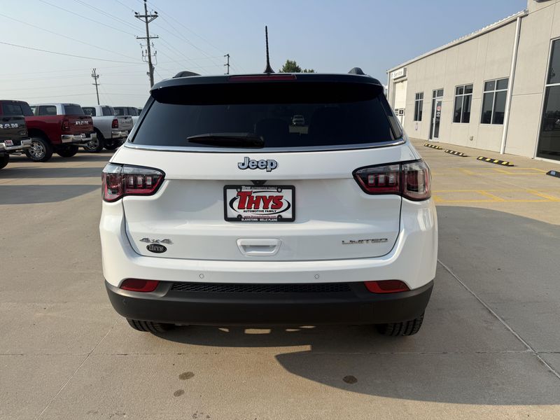 Used 2025 Jeep Compass LimitedImage 37