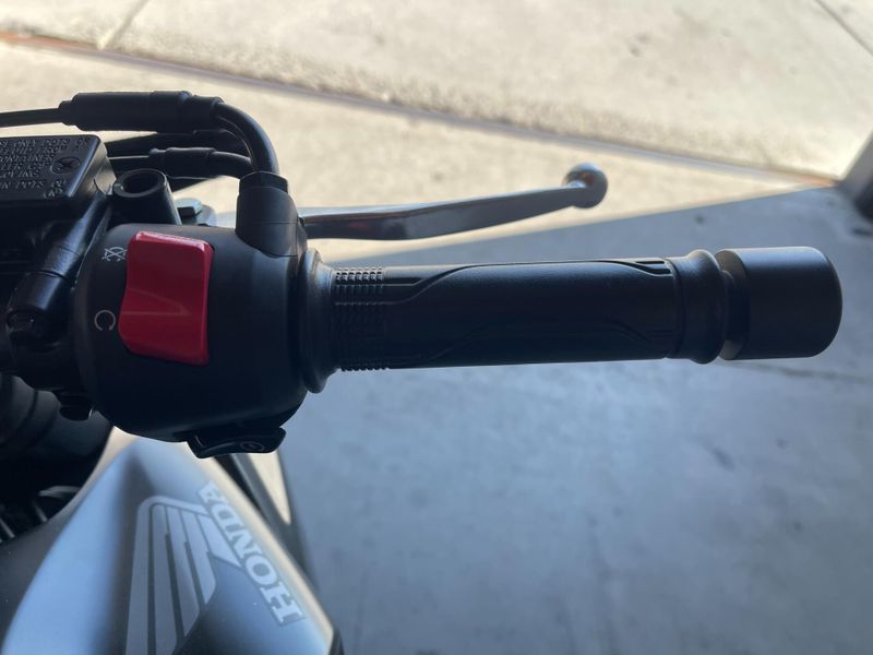 New 2025 Honda CB300R ABS Image 8