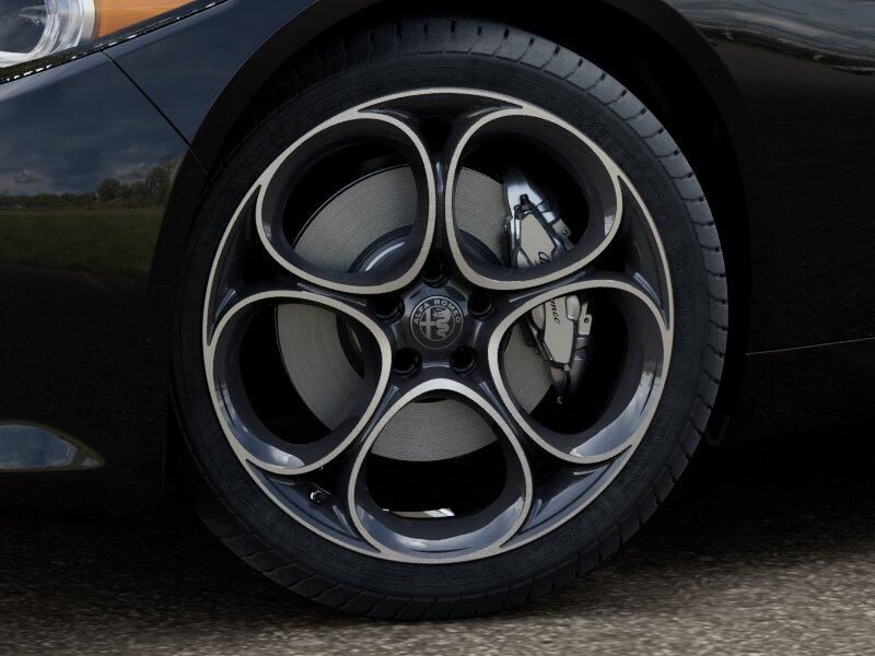 New 2026 Alfa Romeo Giulia AwdImage 22