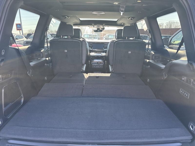2026 Jeep Grand Wagoneer Limited Altitude 4x4Image 13