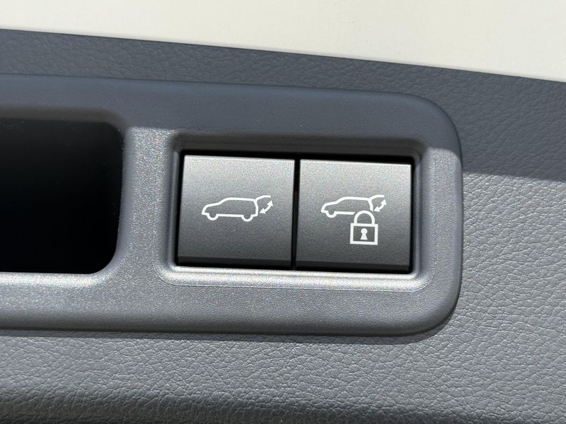 New 2026 Lexus RX 450h+ LuxuryImage 14