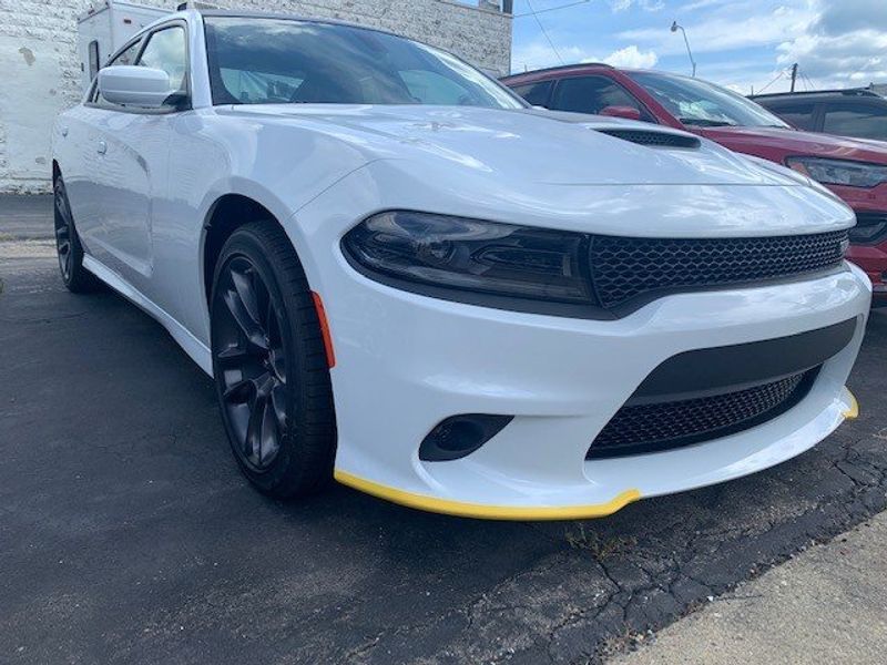 2022 Dodge Charger R/tImage 1