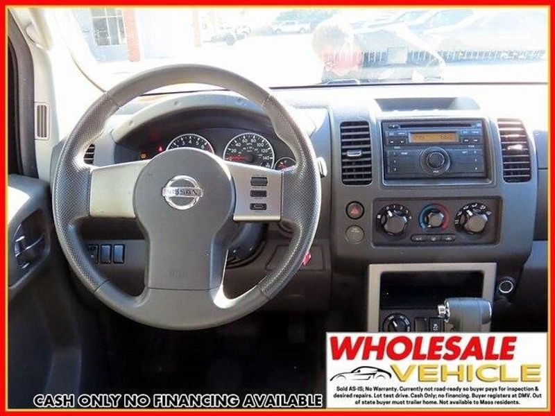 2012 Nissan Pathfinder SImage 12