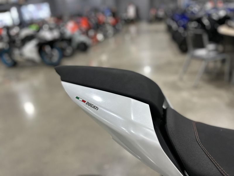 Used 2018 Ducati PANIGALE 959 Image 19