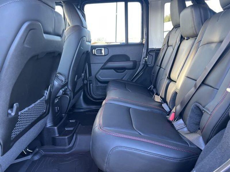2025 Jeep Wrangler 4-door Rubicon