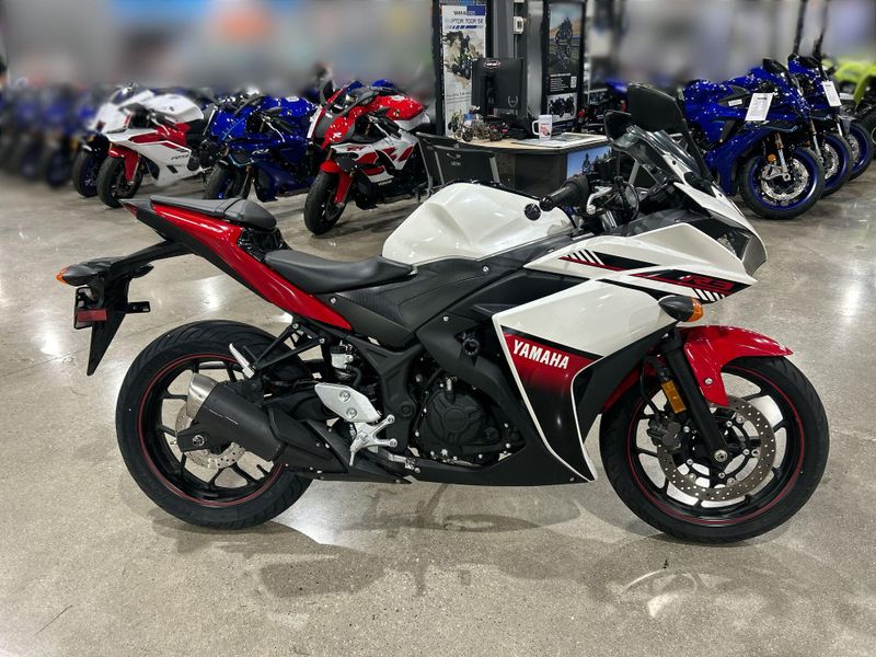 Used 2016 Yamaha YZF R3 Image 12