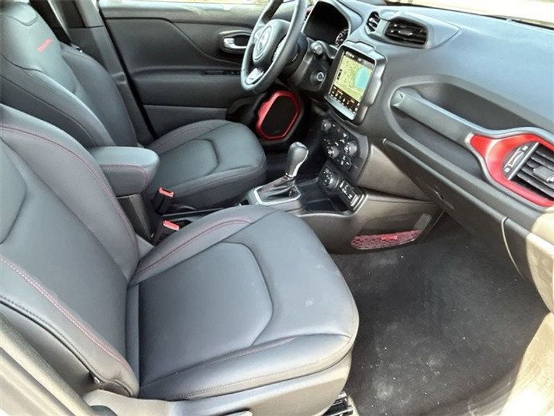 2023 Jeep Renegade Trailhawk 4x4 in a Alpine White Clear Coat exterior color and Blackinterior. McPeek