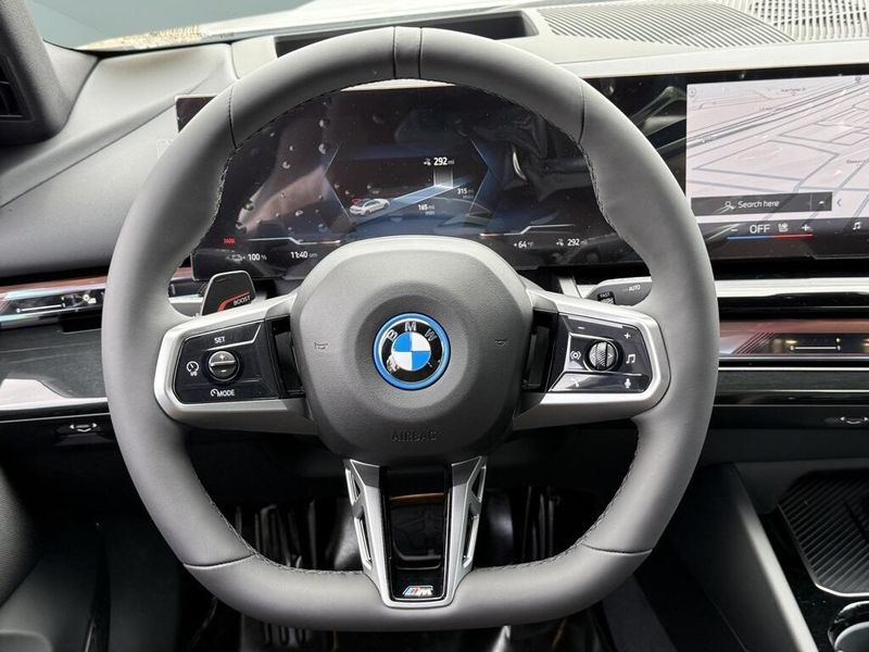 2025 BMW i5 eDrive40Image 23